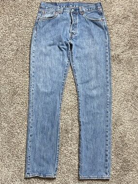 Levi's 501 Original Fit Medium Stonewash Button Fly Denim Jeans 32x34 Classic.